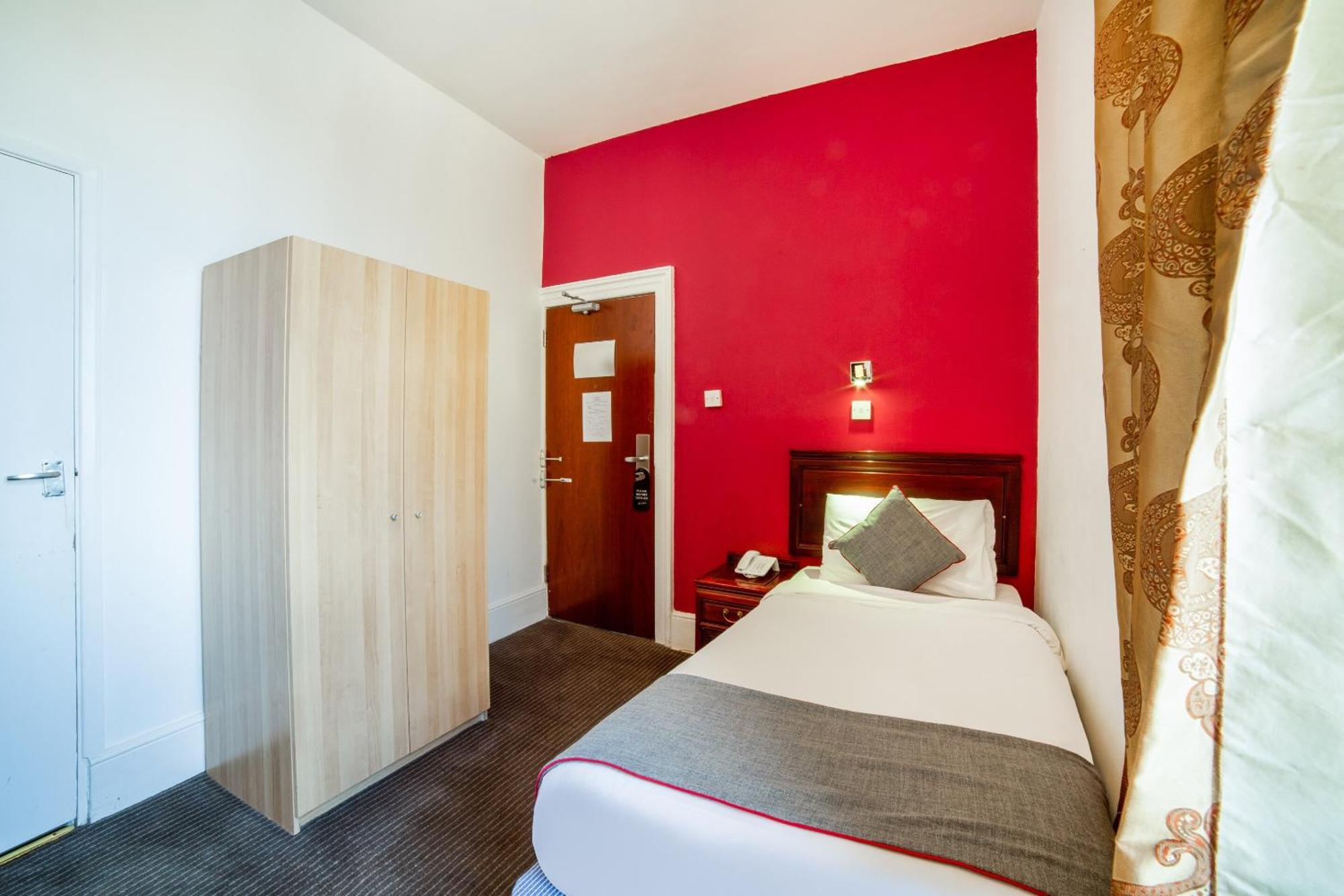 The Strand Hotel Истбурн Экстерьер фото