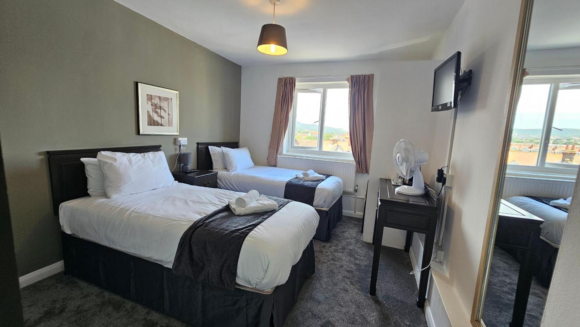 The Strand Hotel Истбурн Экстерьер фото