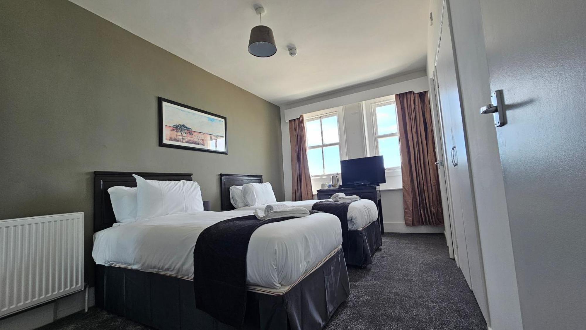 The Strand Hotel Истбурн Экстерьер фото