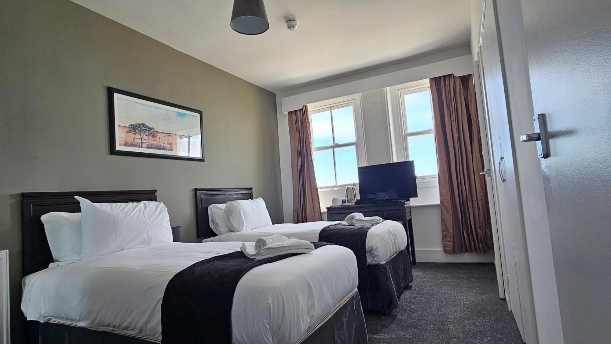 The Strand Hotel Истбурн Экстерьер фото