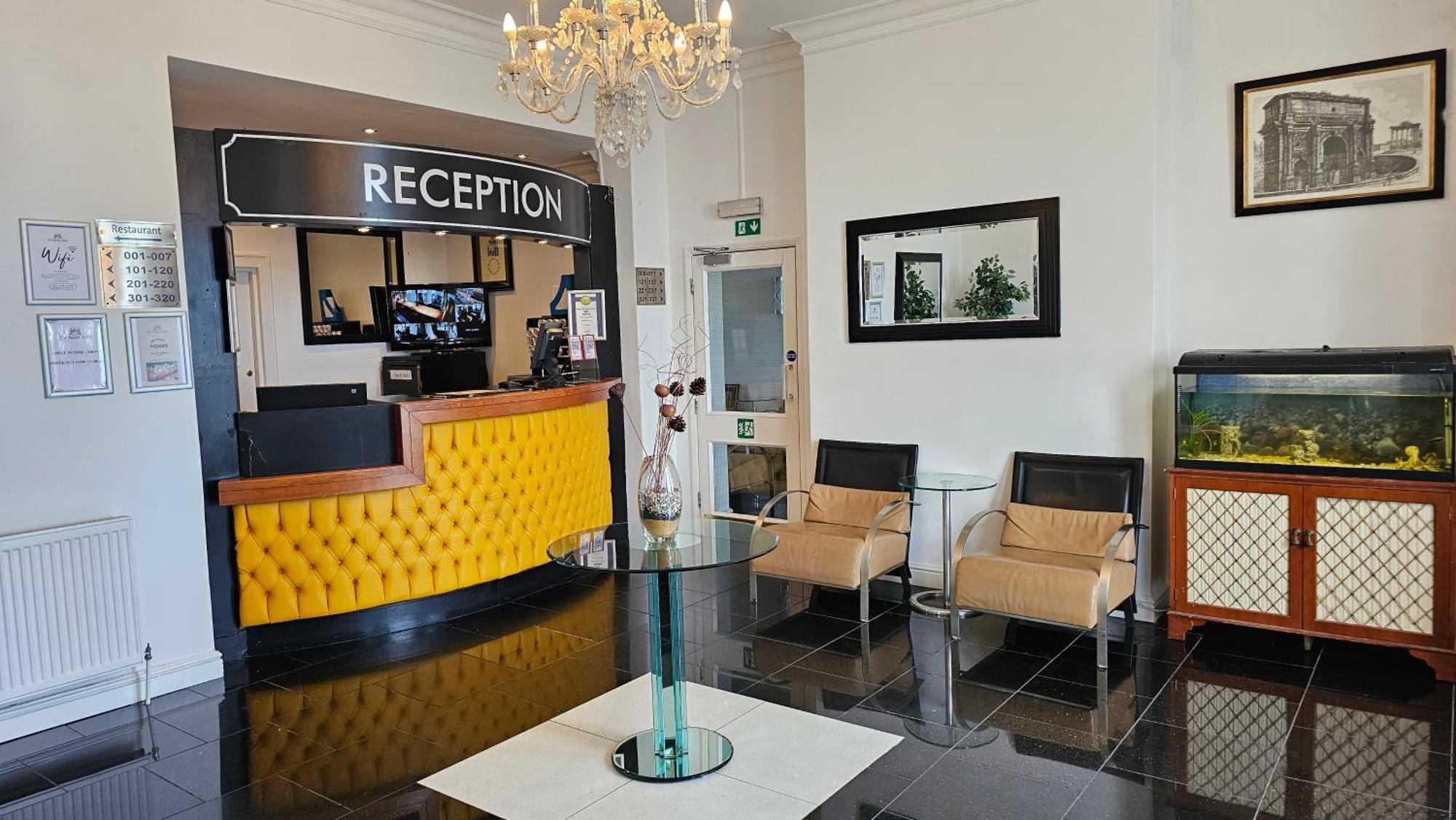 The Strand Hotel Истбурн Экстерьер фото